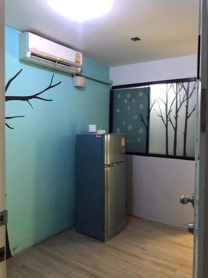 Rod Fai Fah Apartment Bangkok Eksteriør billede