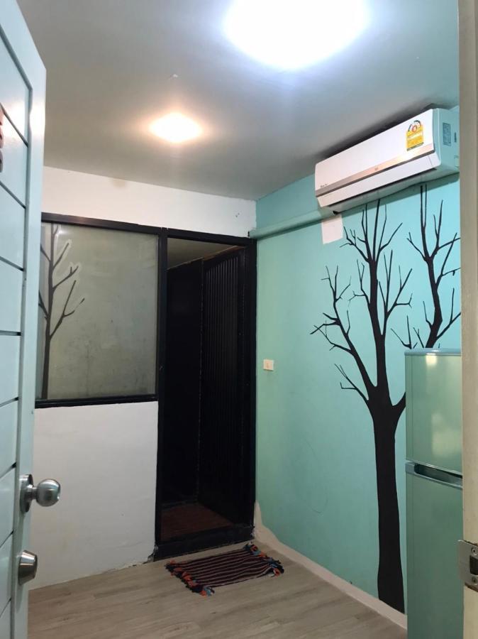 Rod Fai Fah Apartment Bangkok Eksteriør billede